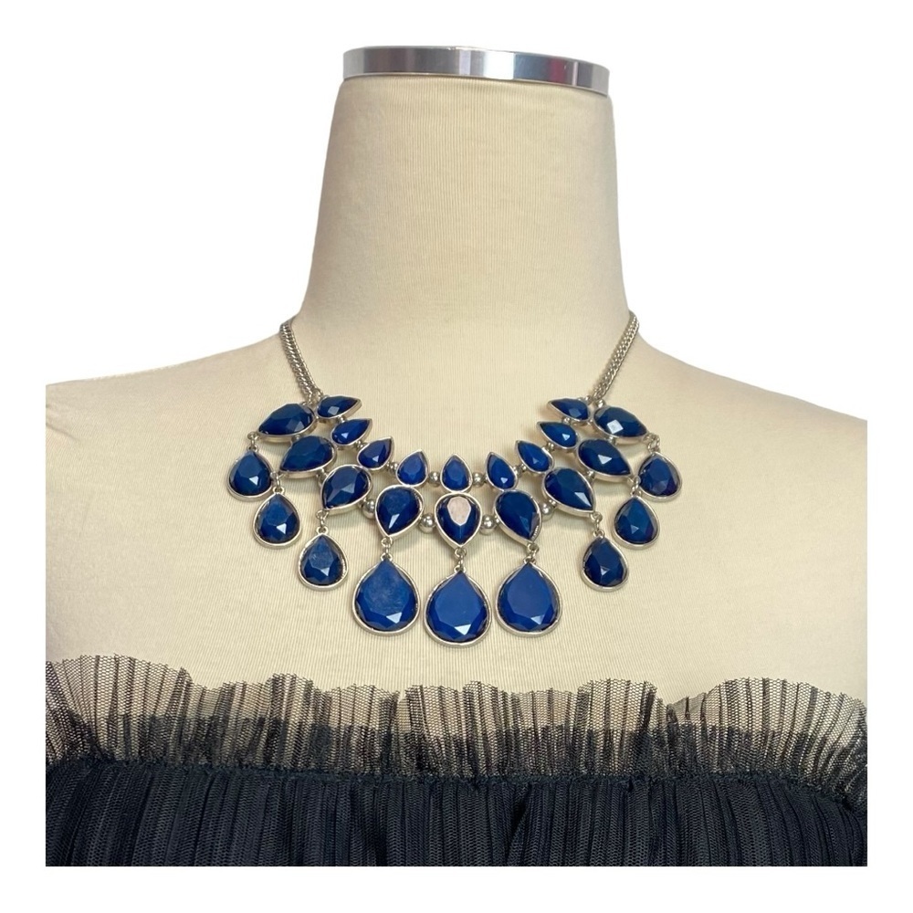 Blue teardrop bib necklace